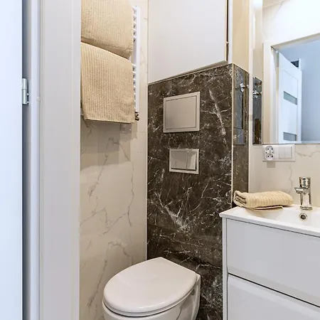 Andrzejczyk - Swietojanska 96 Apartmán *