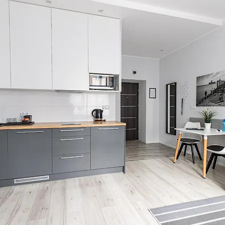 Andrzejczyk - Swietojanska 96